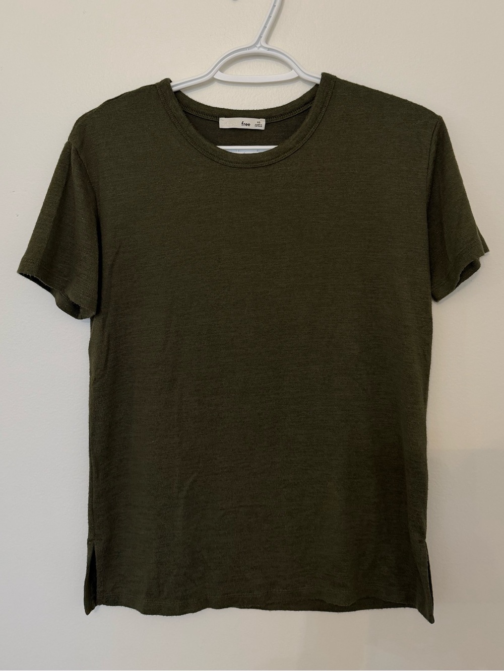 Aritzia Wilfred Olive Green Short Sleeve Crewneck Tee